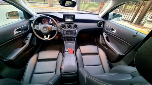 Mercedes-Benz Clase GLA 1.6 200 Cgi Sport At