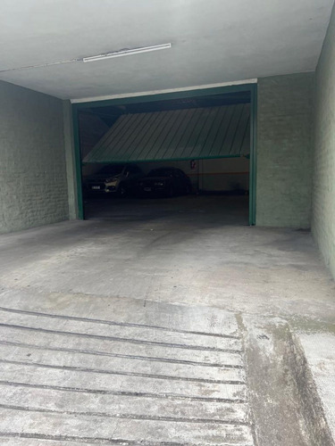 Imagen 4 de 5 de Cochera En Venta En Lanus