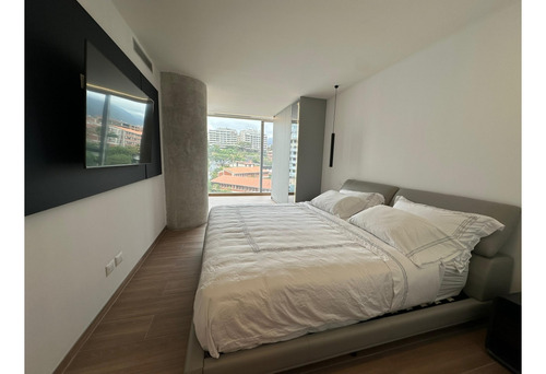 En Venta O Alquiler Aptos A Estrenar Amoblado. Urb. Las Mercedes.