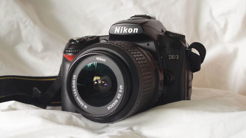  Nikon D90 Dslr + Lente 18-55mm