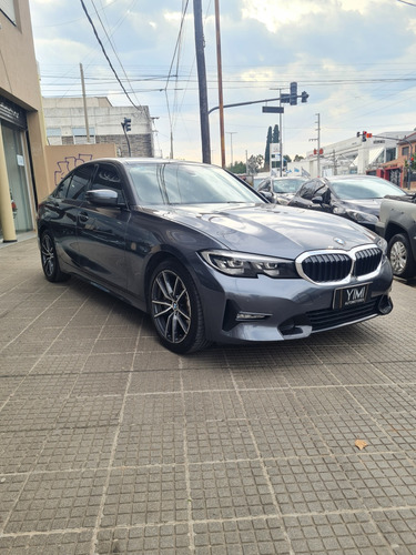 BMW Serie 3 3.0 330i Sedan Sport Line Shadow