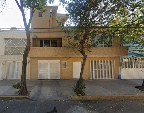 Casa De Oportunidad De Recuperación Bancaria En Col. Magdalena Mixihuca, V. Carranza  Ec