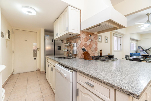 Magnífico Dúplex Reciclado! 4 Dormitorios Y 5 Baños - Suite - Balcón Con Parrilla!