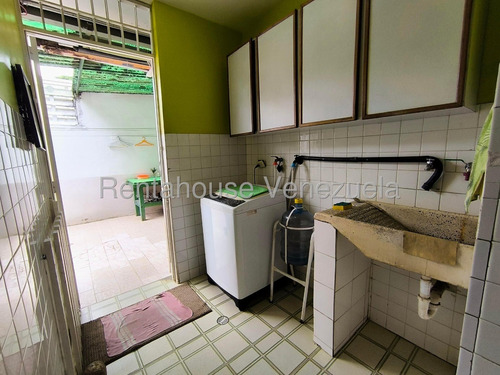Bonita Casa En Venta El Marqués 25-24235
