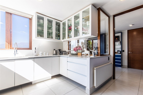 Casa Venta 5 Dorm. Excelente En Condominio En Lo Barnechea