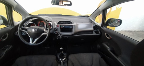 Imagen 9 de 13 de Honda Fit Lx 1.4 2010