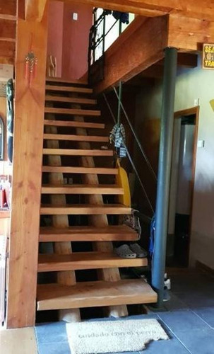 Casa Con Vista Al Lago Nahuel Huapi En Barrio Epulafquen