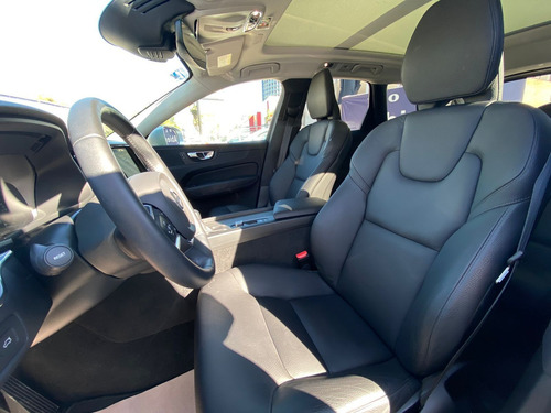 Imagen 14 de 15 de Volvo Xc60 2019 2.0 T5 Momentum At