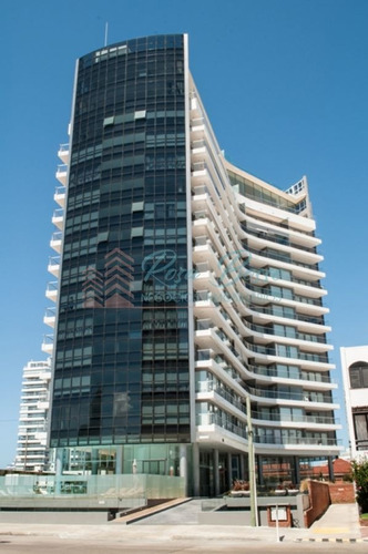 Imagen 22 de 22 de A Pasos Del Conrad Y Del Centro - Punta Del Este Mansa