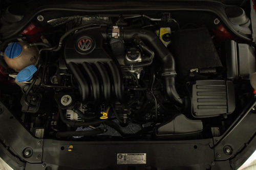Volkswagen Jetta 2.0 L4 At