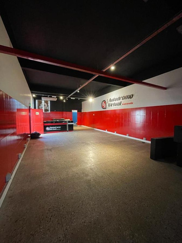Imagen 3 de 10 de Galpon/local En Alquiler De 230m2 - Avellaneda