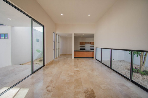Casa De Una Planta, 3 Recámaras Y Piscina En Venta En Chacté Residencial, Dzitya