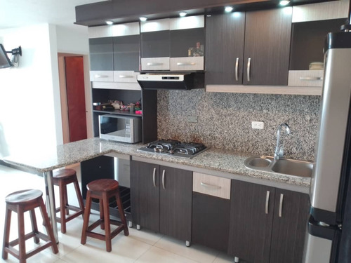 Venta Bello Apartamento Amoblado, Piso 3, Conjunto Resid. La Costanera, Higuerote
