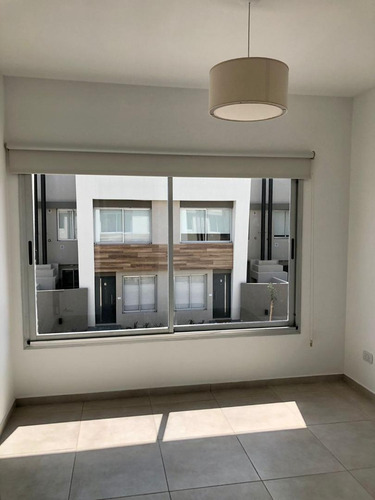 Imagen 16 de 20 de Venta Duplex En Barrio. Guido Spano 28