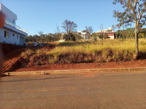 Imagem 2 de 7 de Vendo Lote 1000 Metros Condomínio Boulevard!!! - 4711
