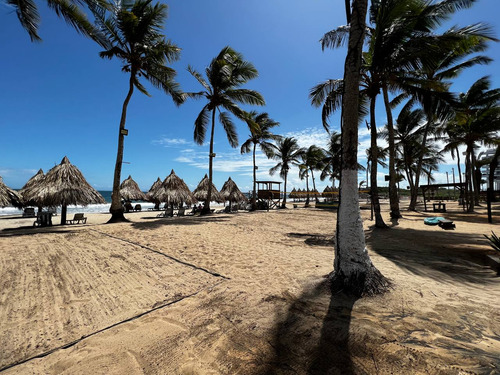 Amplio Terreno En Playa El Ángel, Isla De Margarita