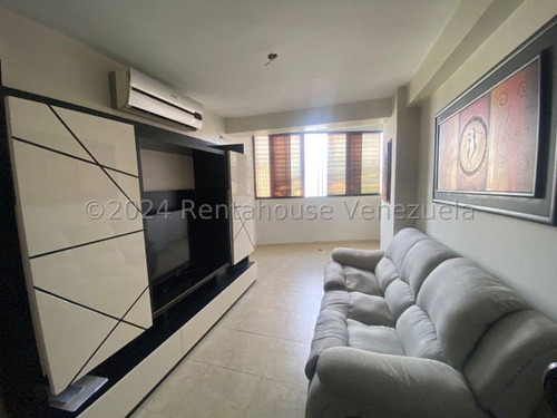 Apartamento En Venta Amplios Espacios Y Excelente Ubicacion Akmg, Mañongo Naguangua 