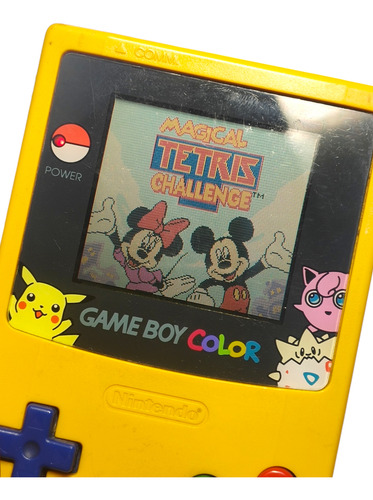 Consola Nintendo Game Boy Color Modelo Pokemon Sin Sonido Amarillo (Usado)