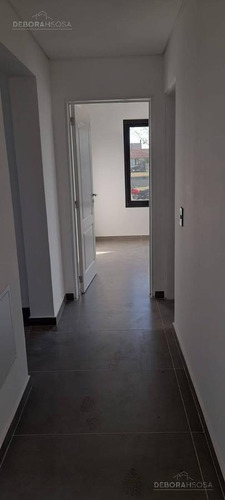 Imagen 13 de 18 de Hermosa Casa A Estrenar Con Salida Al Agua - El Canton