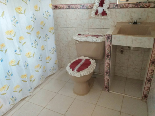 Imagen 8 de 10 de Amplia Casa Lista En Sabana Larga. 0414-5725250 Cod 22-25260