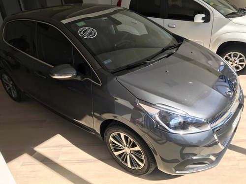 Peugeot 208 2018 Feline Triptronic