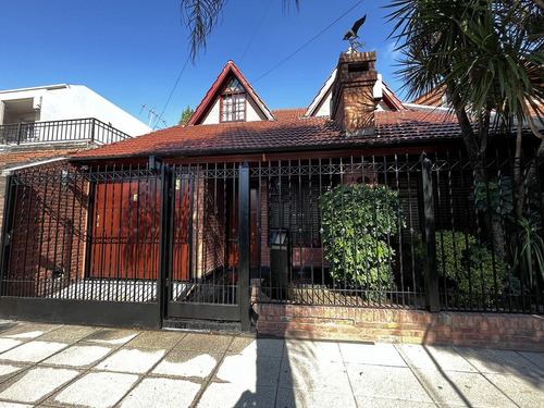 Casa En Venta En Ramos Mejia Sur