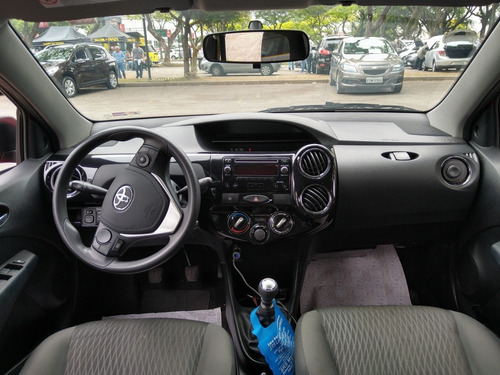 Toyota Etios 1.5 16v Xs 4p 2017