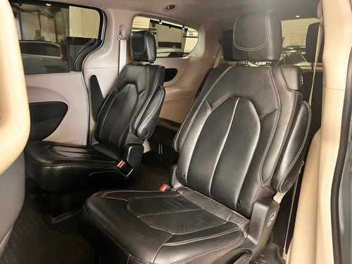 Chrysler Pacifica 2022