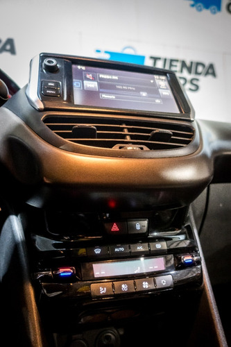 Imagen 5 de 8 de Peugeot 2008