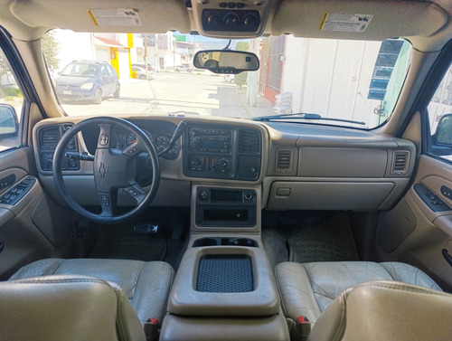 Chevrolet Suburban D Piel Aa Dvd Qc 4x4 At