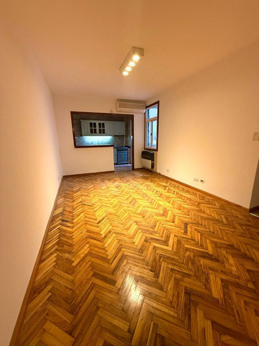 3 Ambientes A Nuevo A 2 Cuadras De Cabildo
