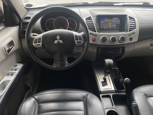 Imagem 8 de 12 de L200 Triton Hpe 3.2 Cd Tb Int.diesel Aut