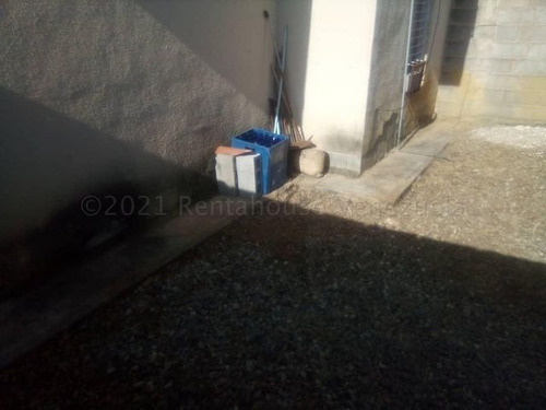 Imagen 19 de 30 de Casas En Venta Barquisimeto El Cuji, Selena Pacheco Tlf. 04245197639. Codigo 22-15550 Lara, Venezuela