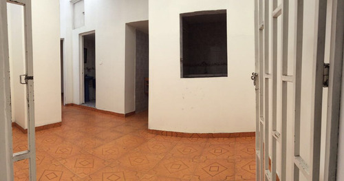 Imagen 11 de 28 de Venta De Casa En 20 De Julio San Cristobal Negociable