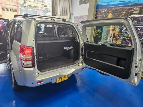 Suzuki Grand Vitara 2.4 4x2 Automática