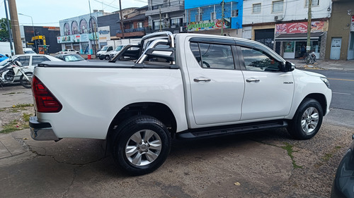 Toyota Hilux 2.8 Cd Srv 177cv 4x2
