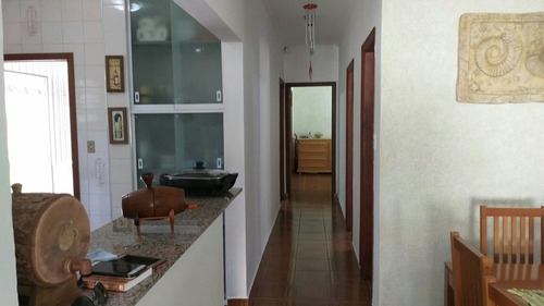 Imagem 9 de 30 de Casa 3 Qtos(2 Suítes), Sala De Estar/tv E Sala De Jantar, Área De Lazer Coberta C/churrasqueira, Forno Etc, Jardins. Edícula Com 2 Qtos Wc Cozinha, Piscina Ampla Em Curvas - Jardins $ 800.mil