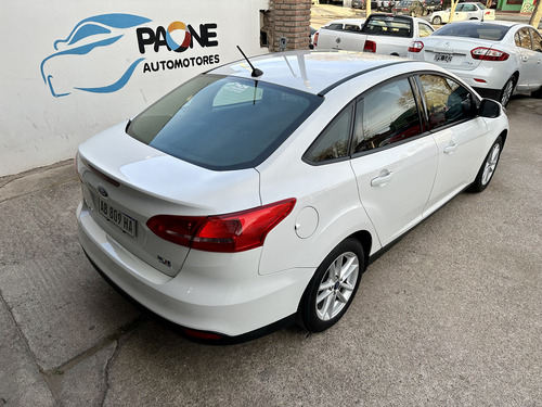 Ford Focus III 1.6 Sedan S