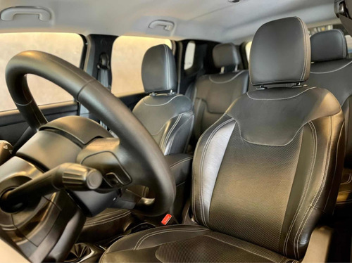 Imagem 13 de 14 de Jeep Renegade Sport 1.8 Flex Manual 2019 34.000km Com Couro