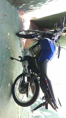 Modelo (ano): 2023 Km: 77.422 Documento: 2025 Preço 14.500,0