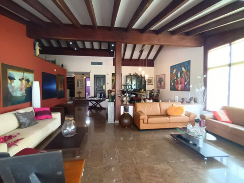 273976 Am* Venta De Casa En Guataparo Country Club Valencia