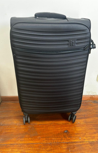 Valija It Luggage Primark 23 Kg 4 Ruedas Tsa Un Uso Regalo Negro (Usado)