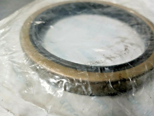 Komatsu 3eb-22-21160a Oil Seal Forklift Ccd