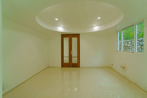 Moderna Residencia Nueva En Rancho San Diego, Ixtapan De La Sal - Pueblo Mágico