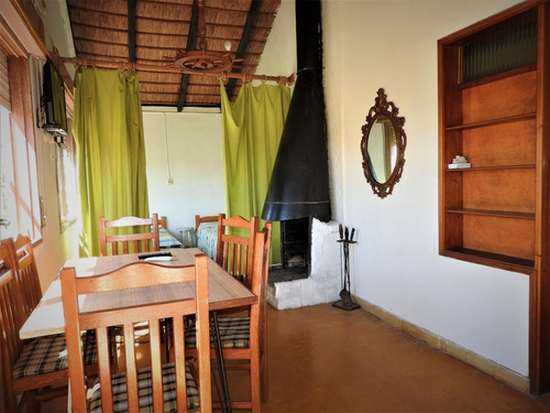 Imagen 3 de 14 de Casa De 7 Ambientes Y 2 Baños