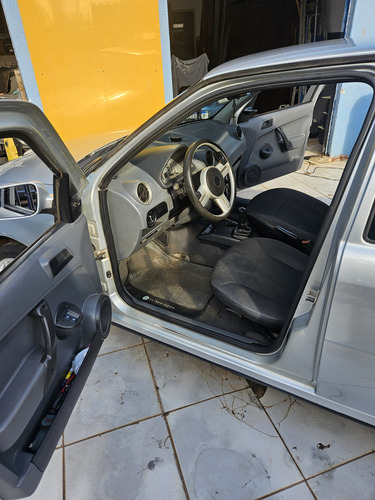 Volkswagen Saveiro 1.6 Cab. Estendida Total Flex 2p