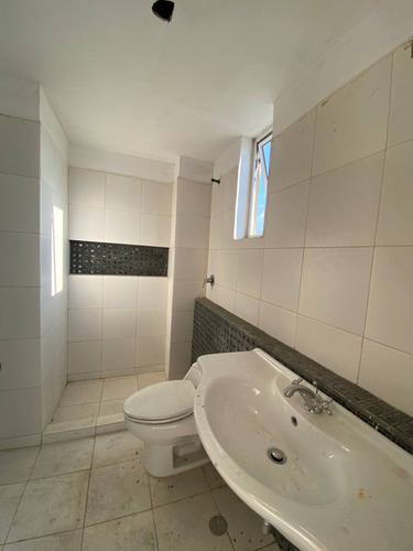 Apartamento De 155 Metros En Res Iceberg Mañongo Socc