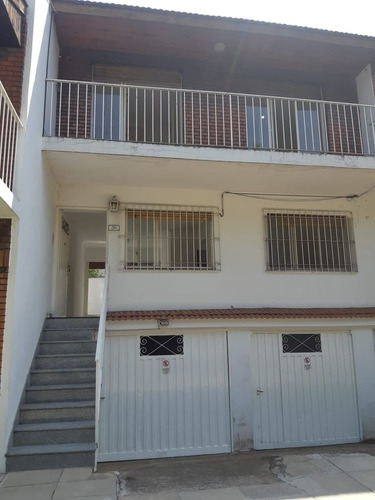Imagen 1 de 14 de Hermoso Duplex A Pocas Cuadras Del Centro De Moron