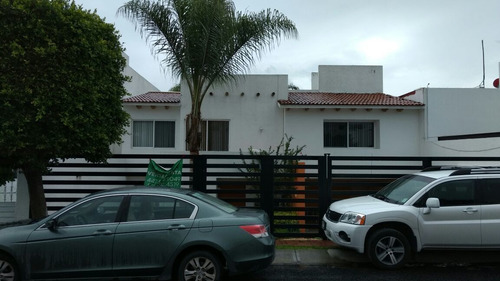 Imagen 2 de 16 de Preciosa Casa Con Alberca Propia En Real De Juriquilla, Herm