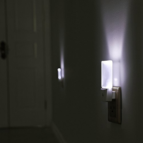Luz Nocturna Led Con Sensor De Luz Automático Transparente